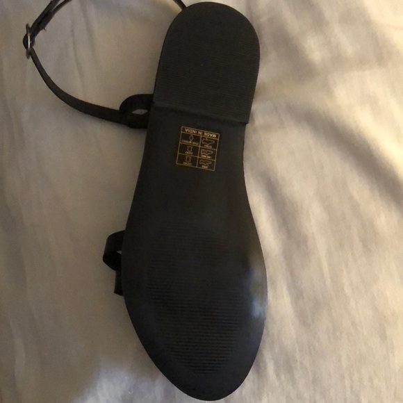 Urban Outfitters black sandals - Picture 3 of 6